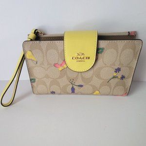 Coach Tech Wallet In Signature Canvas With Dreamy Veggie Print NWT